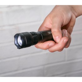 Sealey LED444 Aluminium Torch 3W XPE CREE LED Adjustable Focus 3 x AAA Cell