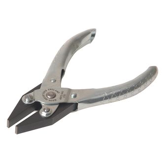 Maun Flat Nose Pliers Smooth Jaw 140mm (5.1/2in)