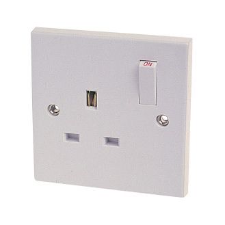 Dencon 4406P 13A, Single Switched Socket Outlet to BS1363