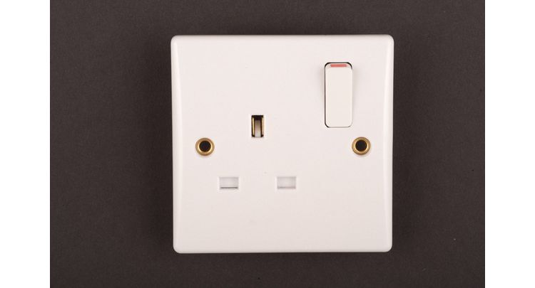 Dencon-13A, Single Switched Socket Outlet To BS1363