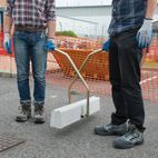 Silverline Kerb Tongs - 700mm additional 3