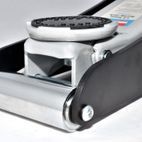 Hilka 1.5 Tonne Aluminium/Steel Trolley Jack additional 3