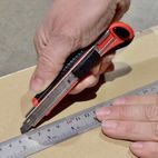 Hilka 9mm Snap Off Utility Knife additional 4