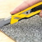 STANLEY® Self-Locking Snap-Off Knife 18mm additional 5