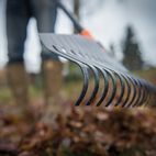 Fiskars Solid™ Leaf Rake - Large additional 2