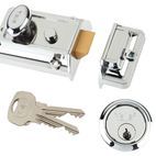 Yale Locks 77 Traditional Nightlatch additional 5