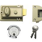 Yale Locks 77 Traditional Nightlatch additional 2