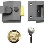 Yale Locks 85 Series Deadlocking Nightlatch additional 3