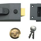 Yale Locks 89 Series Deadlocking Nightlatch additional 2