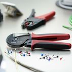 Wiha Automatic Crimp Tool additional 3