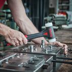 Wiha FibreBuzz® Soft-Faced Hammer 740g additional 2