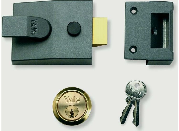 Yale Deadlocking Standard Nightlatch Security Lock