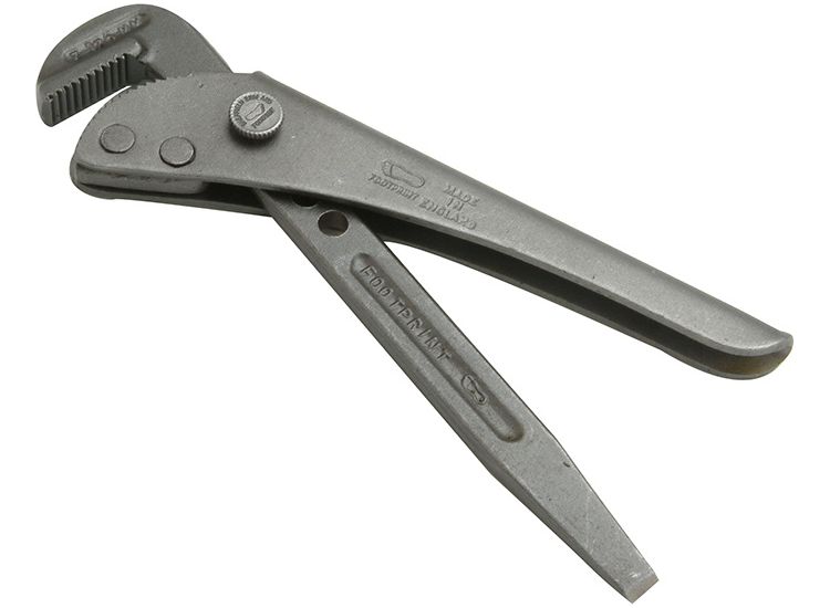 Footprint Pipe Wrench