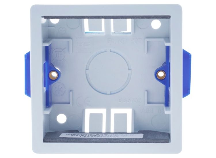 BG JUN 907-01 Square Dry Lining Box