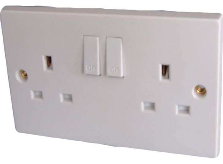 Dencon 4409P 13A, Twin Switched Socket Outlet to BS1363