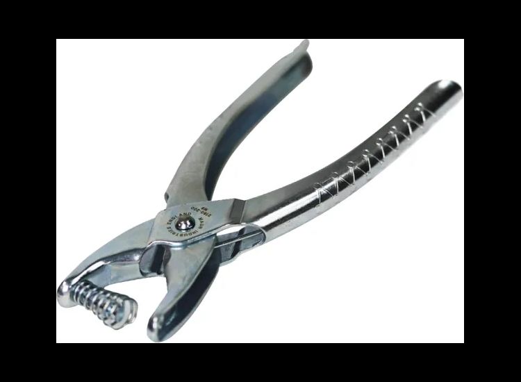 Maun Stationers Punch