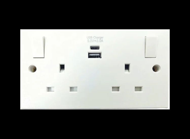 Dencon Switched Socket 2-Gang + 2 USB A/C Ports 13A