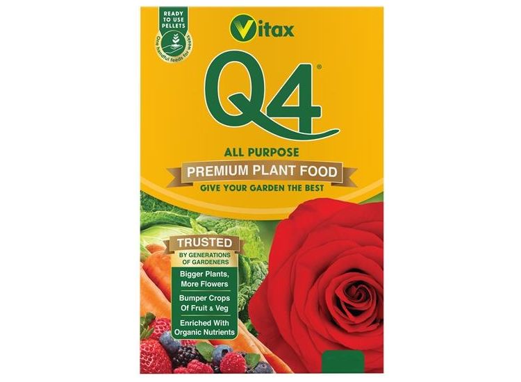 Vitax Q4 Fertilizer