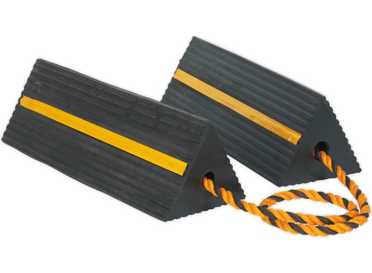 Sealey WC11 Heavy-Duty Rubber Wheel Chocks 8kg - Pair